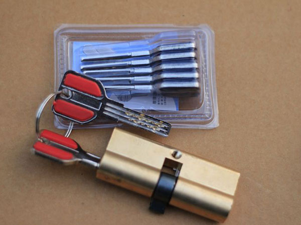 双台子24小时上门开锁公司